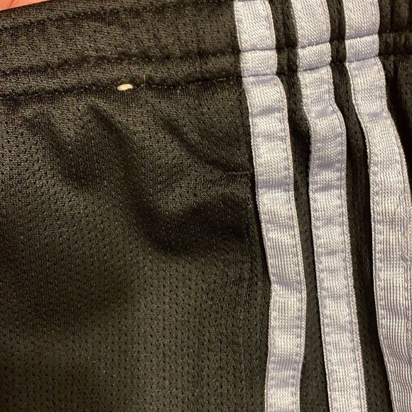 Women’s medium Adidas pants - Picture 3 of 6